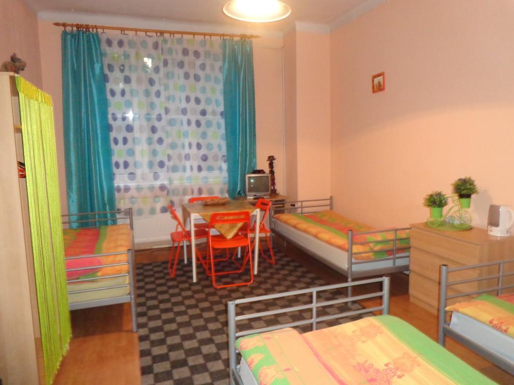 Hostel Taurus Krasków Rom bilde